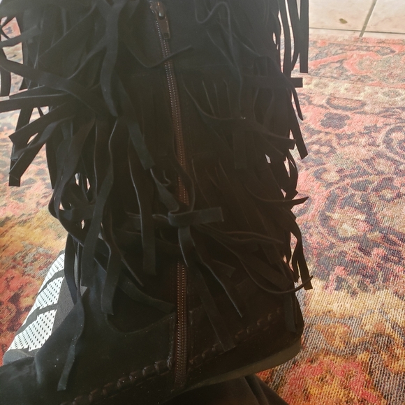 BLACK FRINGE BOOT BY AMERICAN EXPRESS NEW YORK - Picture 3 of 6